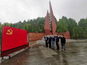 缅怀先烈忆初心 矢志建功中国式现代化 