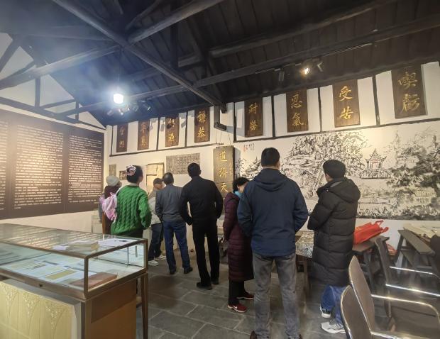 e0949cbb8ffe45fb1db1037e1f53da04